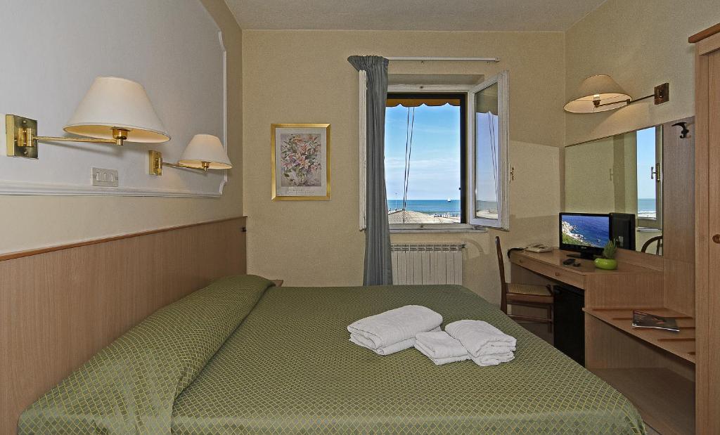Hotel Bahia Виареджо Номер фото
